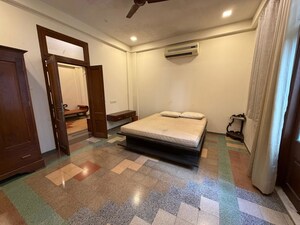 Bedroom in 2 BHK Apartment at Colaba – for Rent