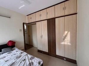 Bedroom in 2 BHK Apartment at Lalani Grandeur, Goregaon East – for Rent