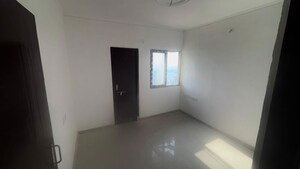 Room in 3 BHK Apartment at Para – for Rent