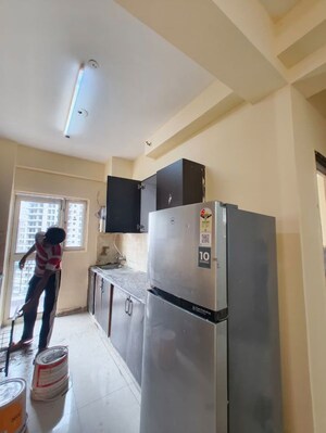Team Area in 3 BHK Apartment at Amrapali Silicon City, Sector 76 – for Rent