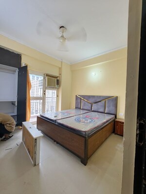Bedroom in 3 BHK Apartment at Amrapali Silicon City, Sector 76 – for Rent