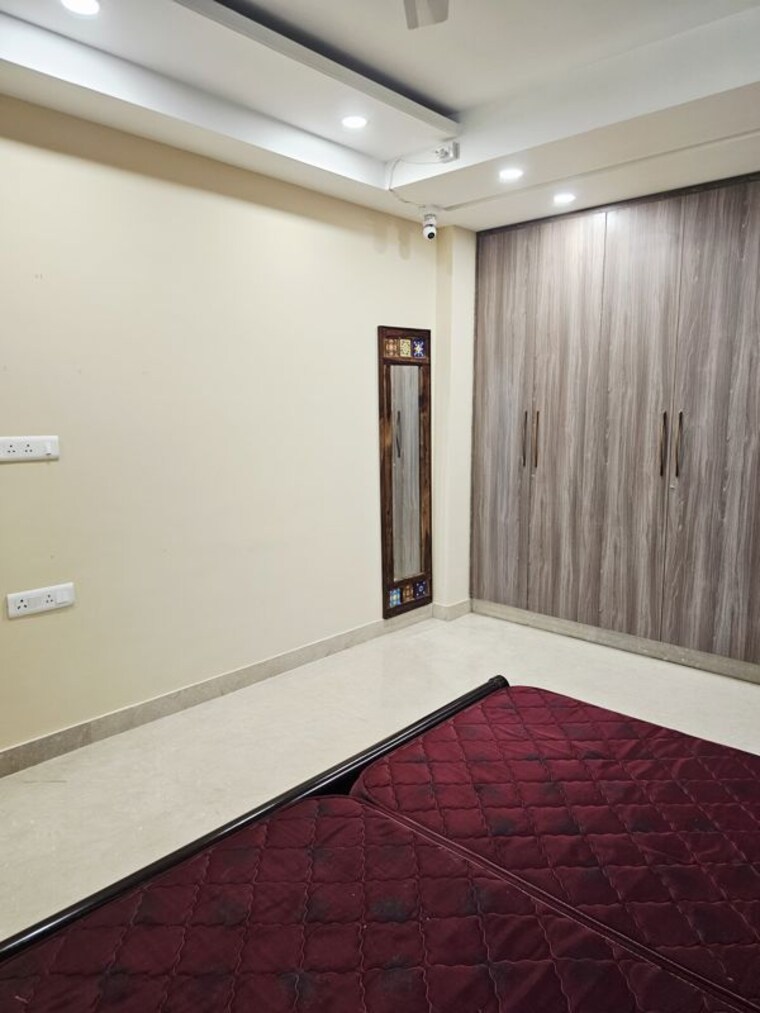 Room, saket 4 Bedroom 300 Sq.Yd. Builder Floor In Saket Delhi 10453681
