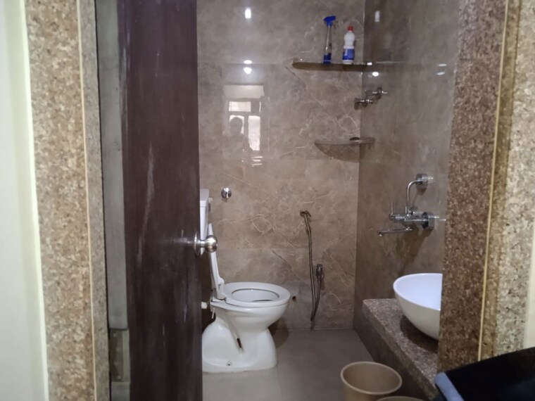 Bathroom, haware-splendor 2 Bedroom 850 Sq.Ft. Apartment In Kharghar Navi Mumbai 10453692
