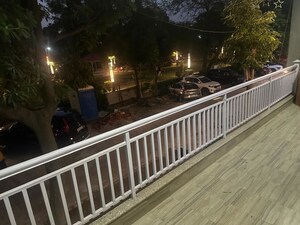 Balcony in 3 BHK Builder Floor at Vipul World Plots, Sector 48 – for Rent