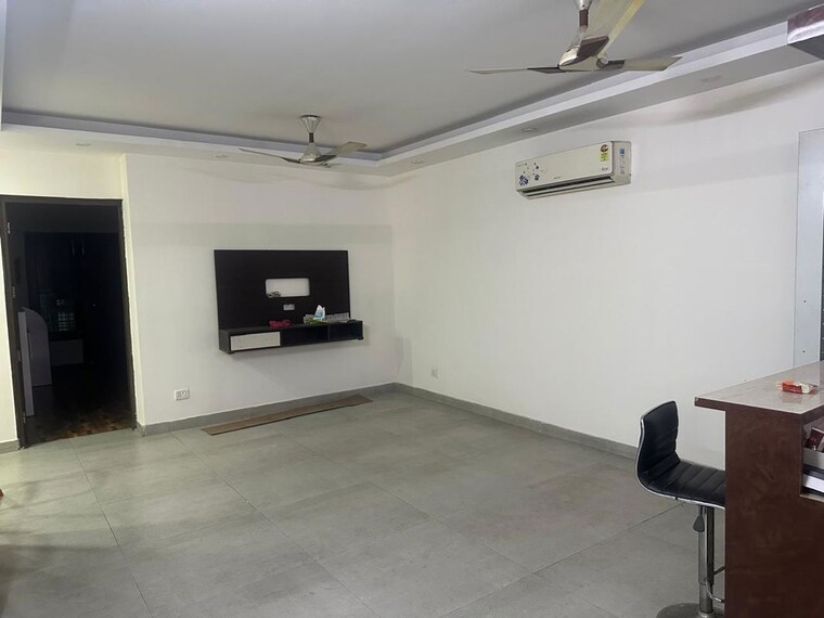 Team Area, vipul-world-plots 3 Bedroom 1900 Sq.Ft. Builder Floor In Sector 48 Gurgaon 10453712