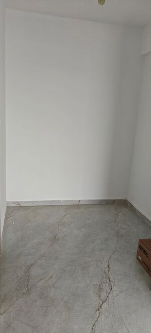 Room in 3 BHK Apartment at Majestique Signature Towers, Balewadi – for Rent