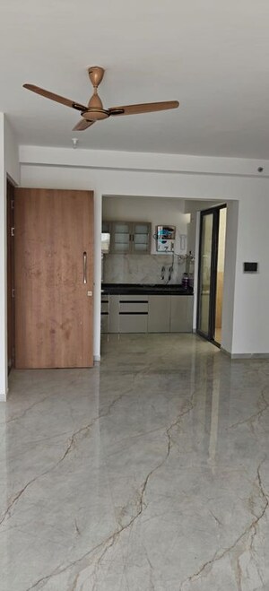 Room in 3 BHK Apartment at Majestique Signature Towers, Balewadi – for Rent