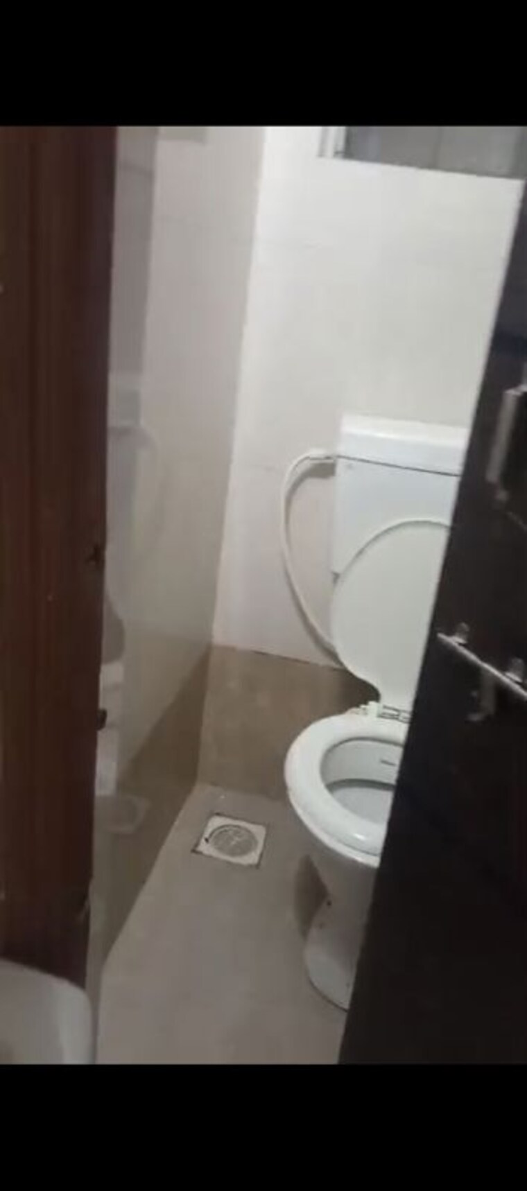 Bathroom, mukund nagar 1 Bedroom 500 Sq.Ft. Apartment In Mukund Nagar Pune 10453720
