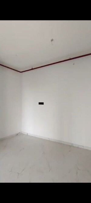 Room in 3 BHK Apartment at Goregaon East – for Rent