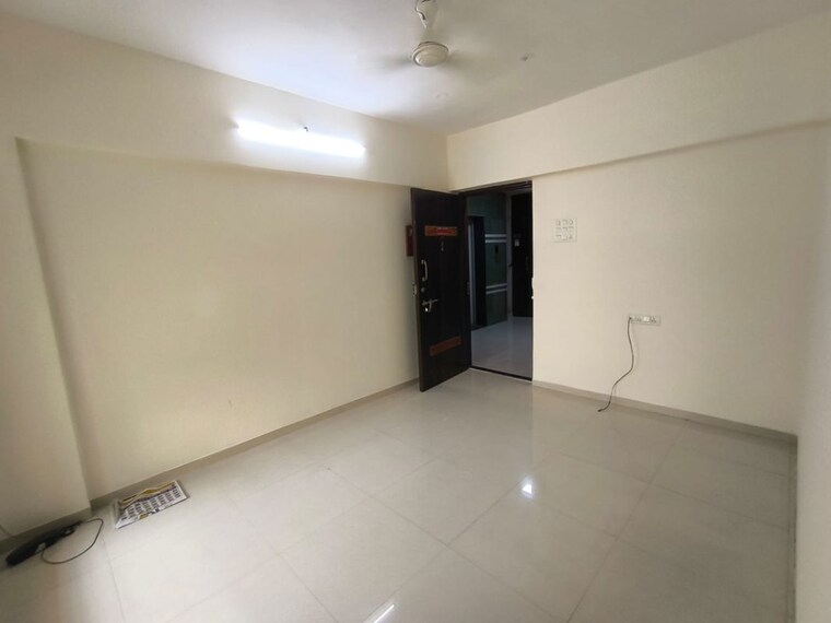 Room, yash-satyaneelayam-chs 2 Bedroom 700 Sq.Ft. Apartment In Naupada Thane 10453739