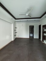 3 BHK + Pooja Room,Servant Room 1500 Sq.Ft. Builder Floor in Meffier Golden Park