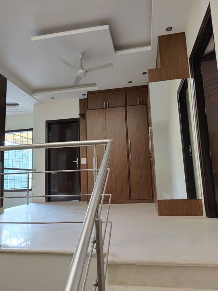 undefined, meffier-golden-park 3 Bedroom 1500 Sq.Ft. Builder Floor In Sohna Sector 4 Gurgaon 10453729