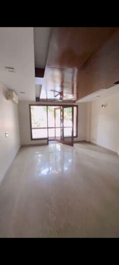 3 BHK + Pooja Room,Servant Room Builder Floor For Rent in Sarvodaya Enclave