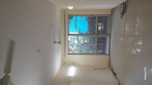 Room in 3 BHK Builder Floor at Unitech Woodstock Floors, Sector 50 – for Rent