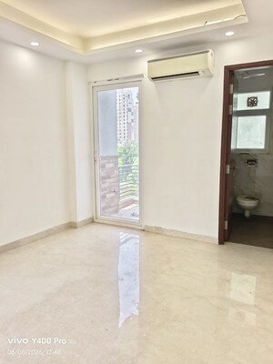 Room in 3 BHK Apartment at Conscient Hines Elevate, Sector 59 – for Rent