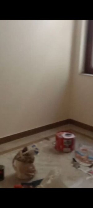 Furnished Amenities in 3 BHK Builder Floor at Sarvodaya Enclave – for Rent