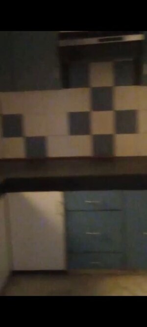 Furnished Amenities in 3 BHK Builder Floor at Sarvodaya Enclave – for Rent