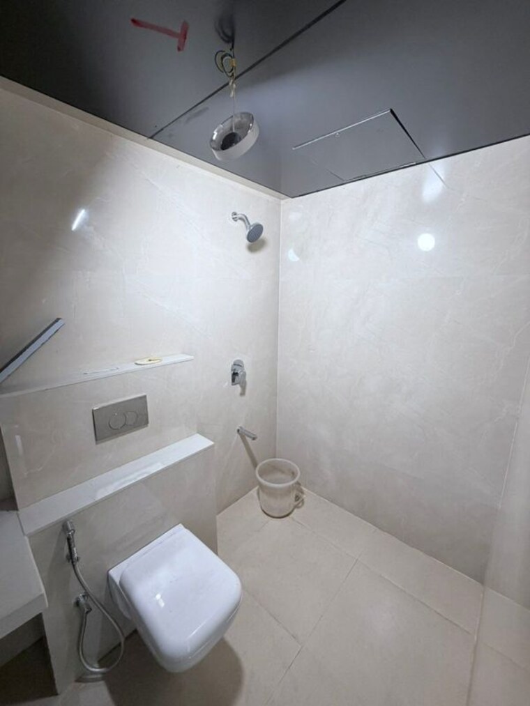 Bathroom, goghari-mansion-chs 3 Bedroom 1050 Sq.Ft. Apartment In Santacruz West Mumbai 10453776