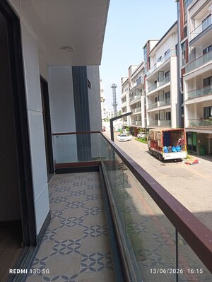 Balcony in 3 BHK Apartment at Signature Global City 63A, Sector 63a – for Rent
