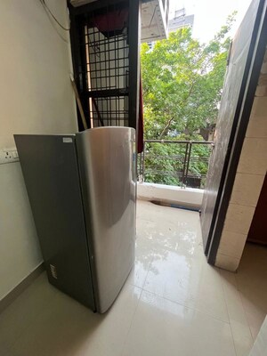 Balcony in 1 RK Builder Floor at Sector 44 – for Rent