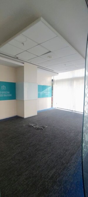 Room in  Office Space at Wadhwa The Capital, Bandra East – for Rent