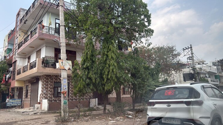 Exterior View, new palam vihar phase 1 2 Bedroom 50 Sq.Yd. Independent House In New Palam Vihar Phase 1 Gurgaon 10453826