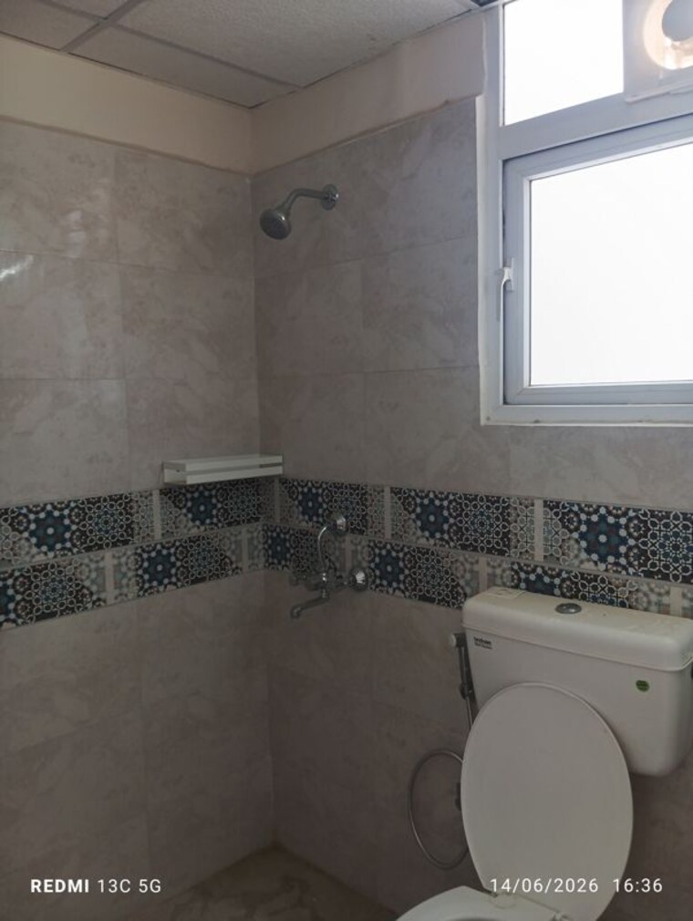 Bathroom, signature-global-prime-phase-2 2 Bedroom 1200 Sq.Ft. Apartment In Sector 63a Gurgaon 10453842