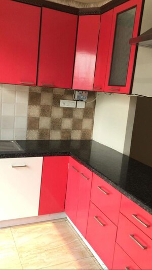 Kitchen in 2.5 BHK Builder Floor at Palam Vihar Residents Association, Palam Vihar – for Rent