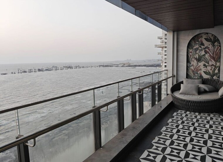 Balcony, enorm-sagar-resham 3 Bedroom 3100 Sq.Ft. Apartment In Bandra West Mumbai 10453853