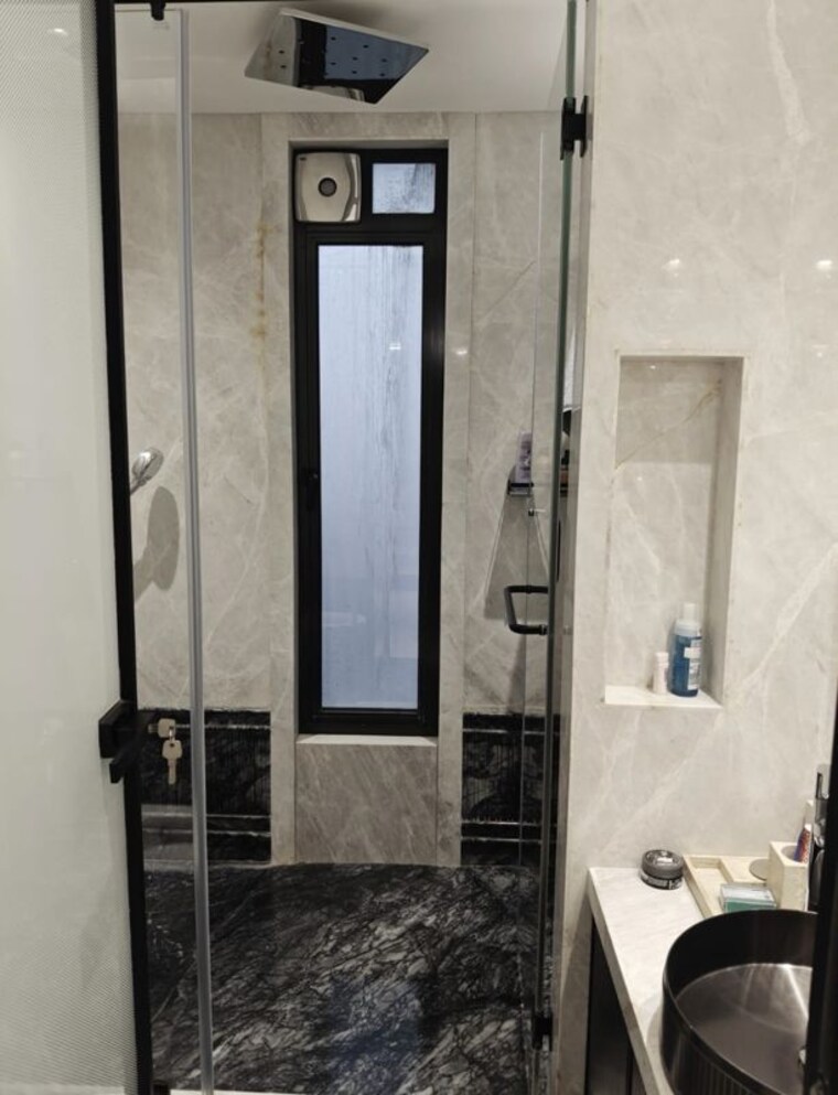 Bathroom, enorm-sagar-resham 3 Bedroom 3100 Sq.Ft. Apartment In Bandra West Mumbai 10453853