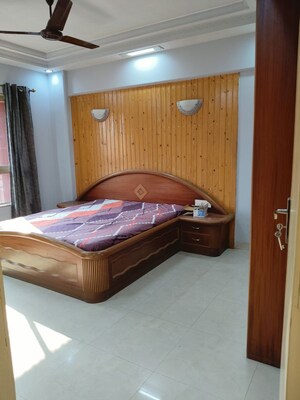 Bedroom in 2.5 BHK Apartment at Oberoi Realty Springs, Andheri West – for Rent