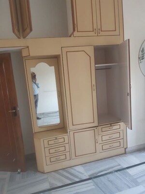 Furnished Amenities in 3 BHK Builder Floor at Sector 51 – for Rent