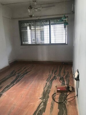 Room in 1 BHK Apartment at Bandra West – for Rent