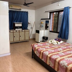Bedroom in 2.5 BHK Apartment at Sharda Vihar – for Rent