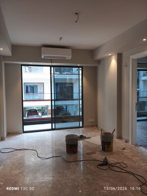 Living Room in 3 BHK Apartment at Signature Global City 63A, Sector 63a – for Sale