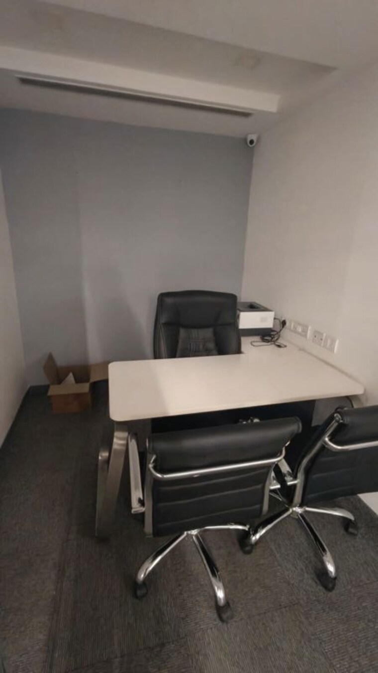 Team Area, jmd-megapolis Commercial Office Space 2800 Sq.Ft. In Sector 48 Gurgaon 10453904