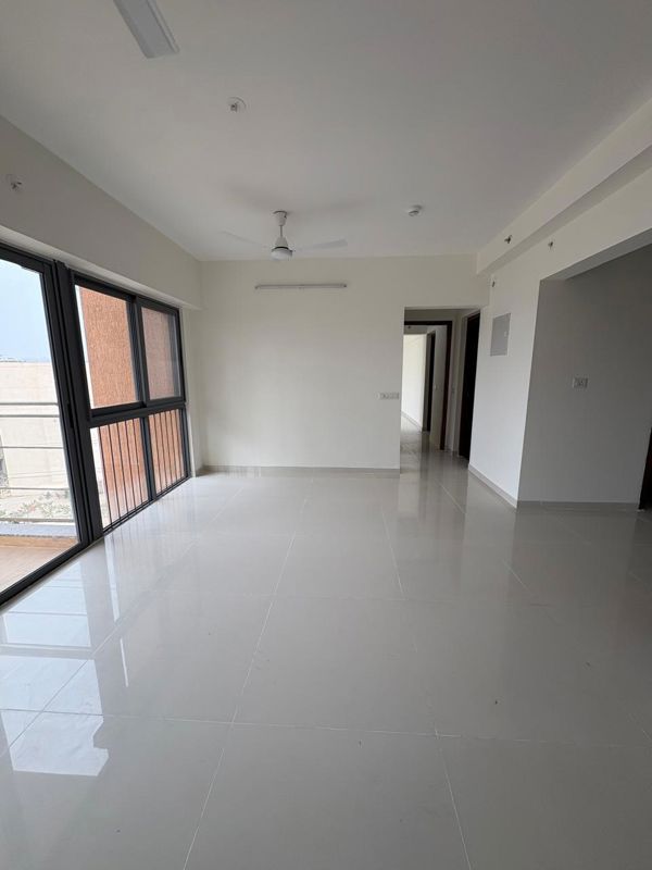 3 BHK + Servant Room 1900 Sq.Ft. Apartment in Amanora Adreno Towers