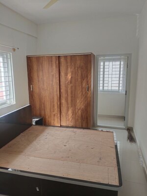 Room in 1 BHK Apartment at Lakshmi Enclave Bellandur, Bellandur – for Rent