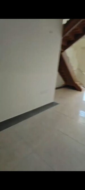 Furnished Amenities in 5 BHK Penthouse at Uchdpl Veridia Oakwood Enclave, Wave City – for Rent
