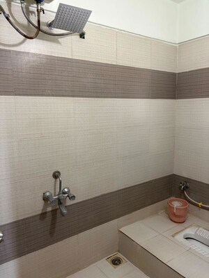 Bathroom in 2 BHK Apartment at Ratan Prestige, Kharadi – for Rent