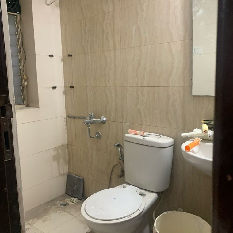 Bathroom, the-wadhwa-parwana-tower 1 Bedroom 427 Sq.Ft. Apartment In Saibaba Nagar Mumbai 10451939