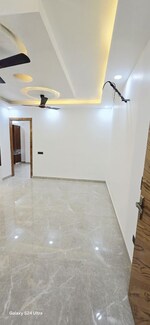 4 BHK + Store Room 1800 Sq.Ft. Builder Floor in Sector 73