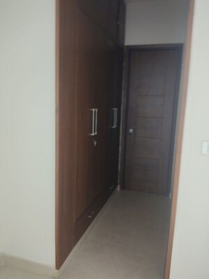 Furnished Amenities in 4 BHK Builder Floor at Sector 21c – for Sale