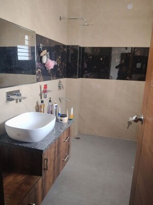 Team Area in 4 BHK Builder Floor at Sector 21c – for Sale