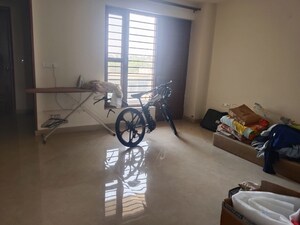 Parking in 4 BHK Builder Floor at Sector 21c – for Sale