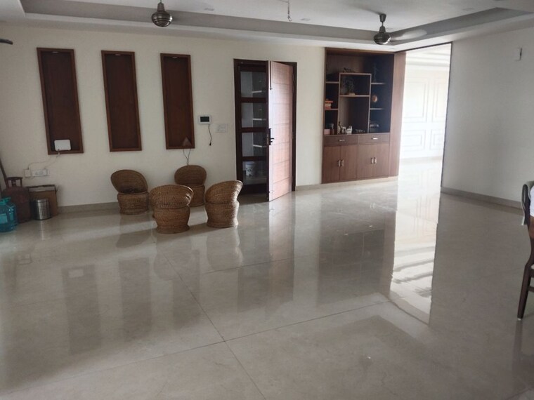 Living Room, sector 21c 4 Bedroom 500 Sq.Yd. Builder Floor In Sector 21c Faridabad 10454087