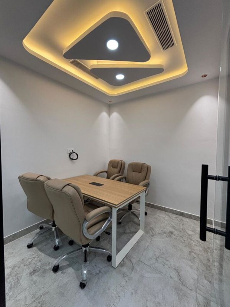 Team Area, spaze-itech-park Commercial Office Space 1000 Sq.Ft. In Sector 49 Gurgaon 10454091