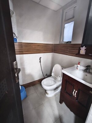 Furnished Amenities in 2.5 BHK Apartment at Samridhi Grand Avenue, Tech Zone 4 Greater Noida – for Rent