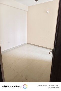 2 BHK Apartment For Sale in Amrapali O2 Valley
