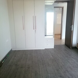 Room in 3 BHK Apartment at Unitech Escape, Sector 50 – for Rent